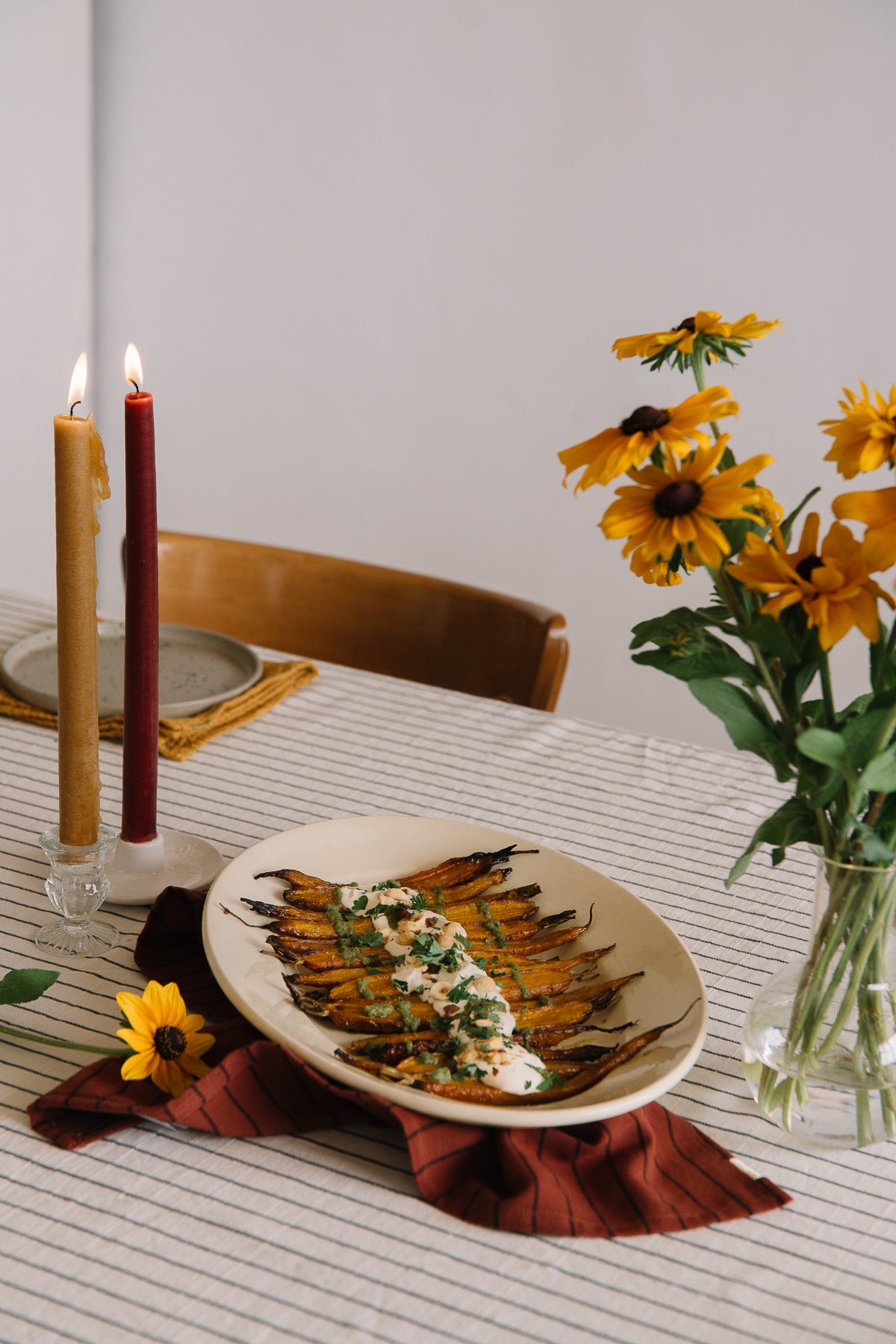Natural striped tablecloth in slub cotton