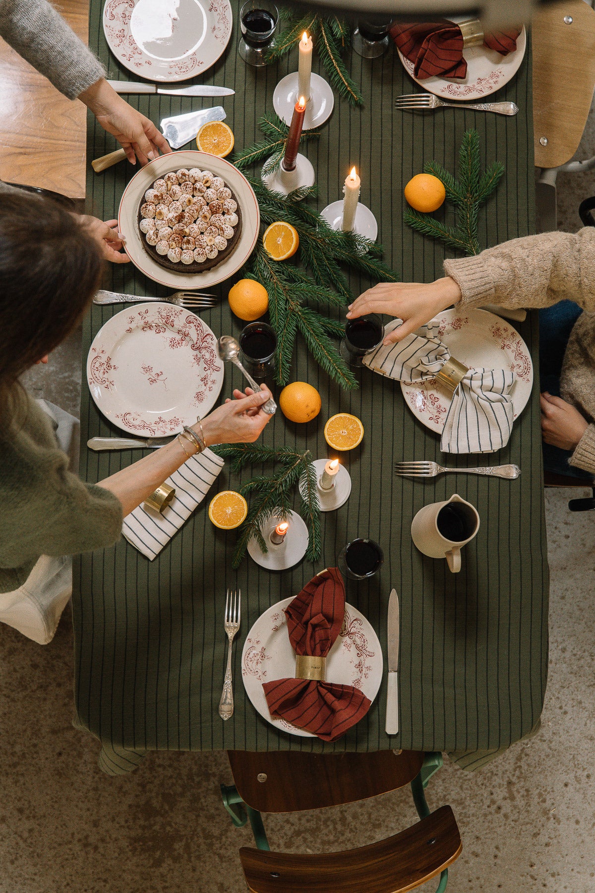 Caper green striped tablecloth in slub cotton