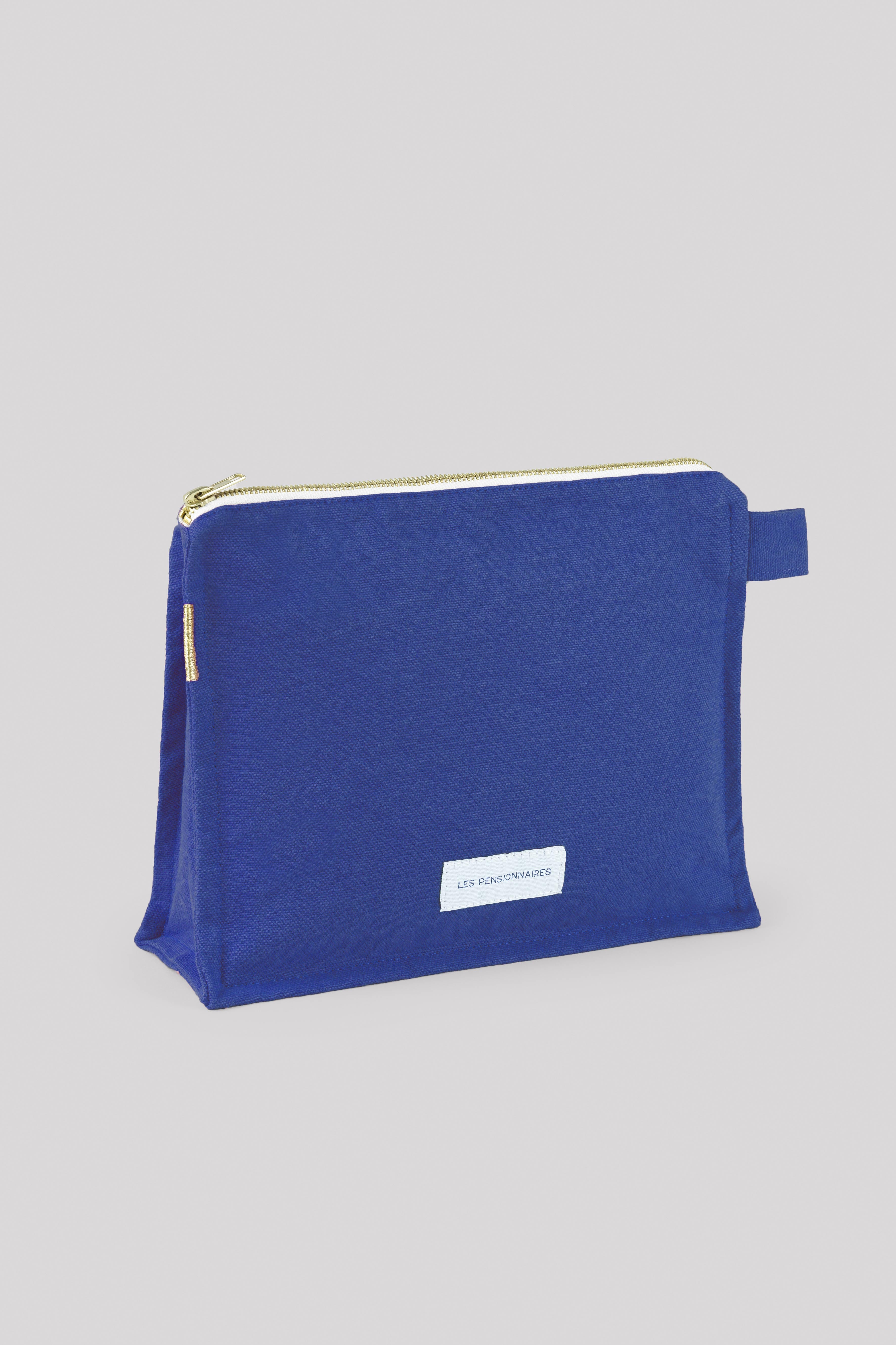 Trousse-de-toilette-bleu-outremer-Les-pensionnaires