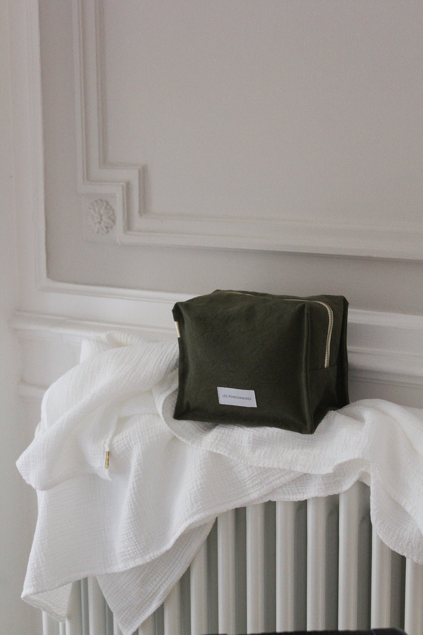 Trousse-de-toilette-cube-verte-en-coton-bio-les-pensionnaires-013