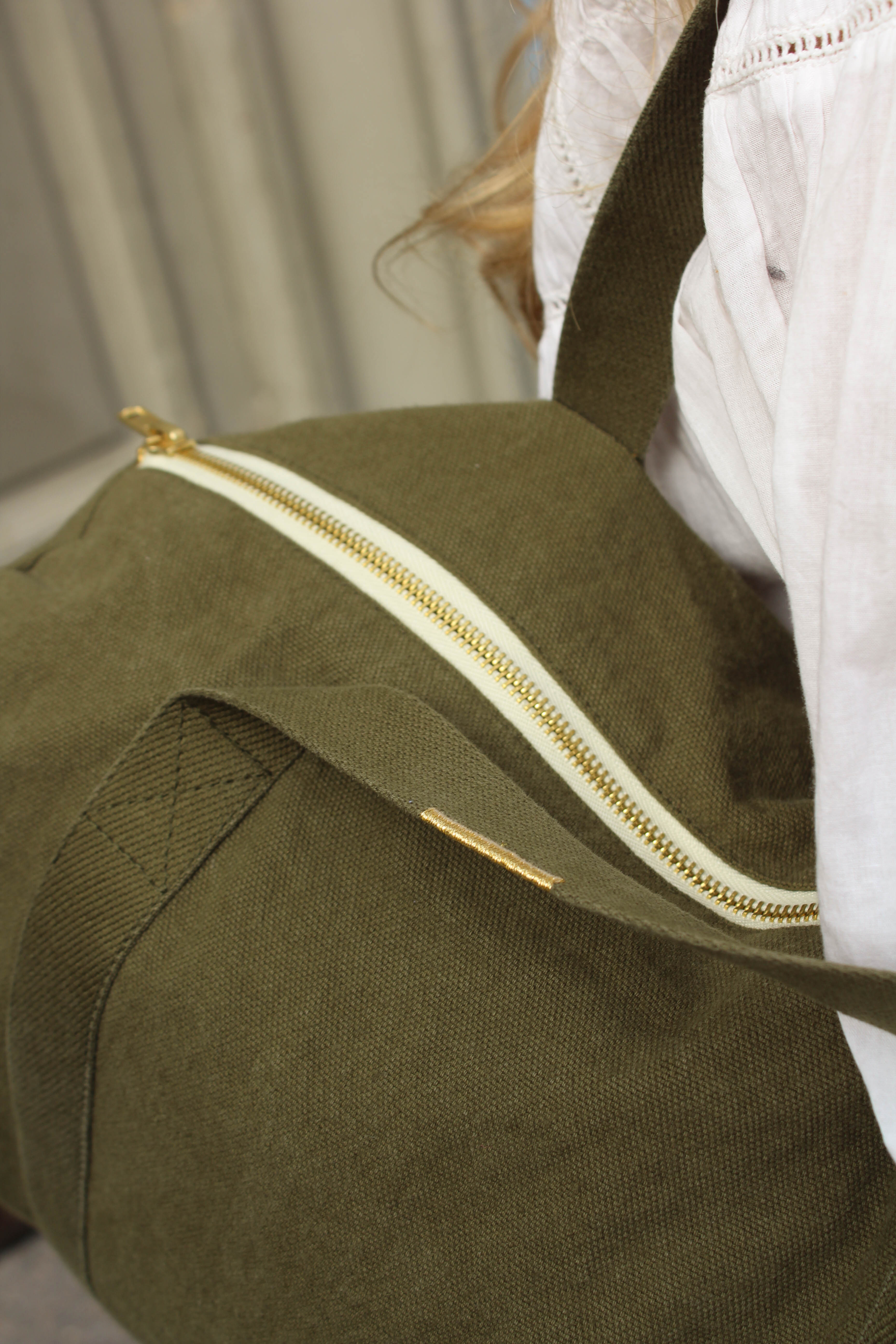 Caper green organic cotton mini bowling bag