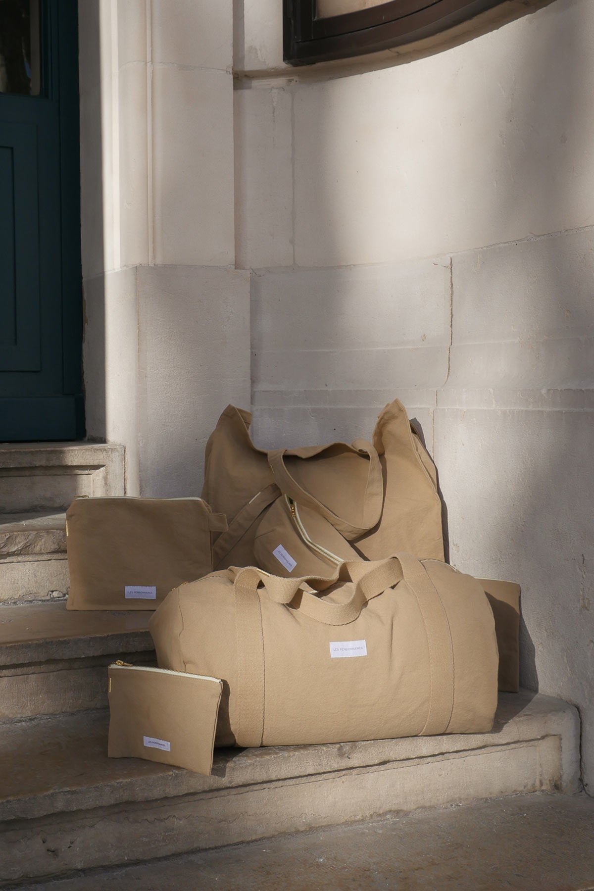 sac-weekend-beige-en-coton-bio-les-pensionnaires-1