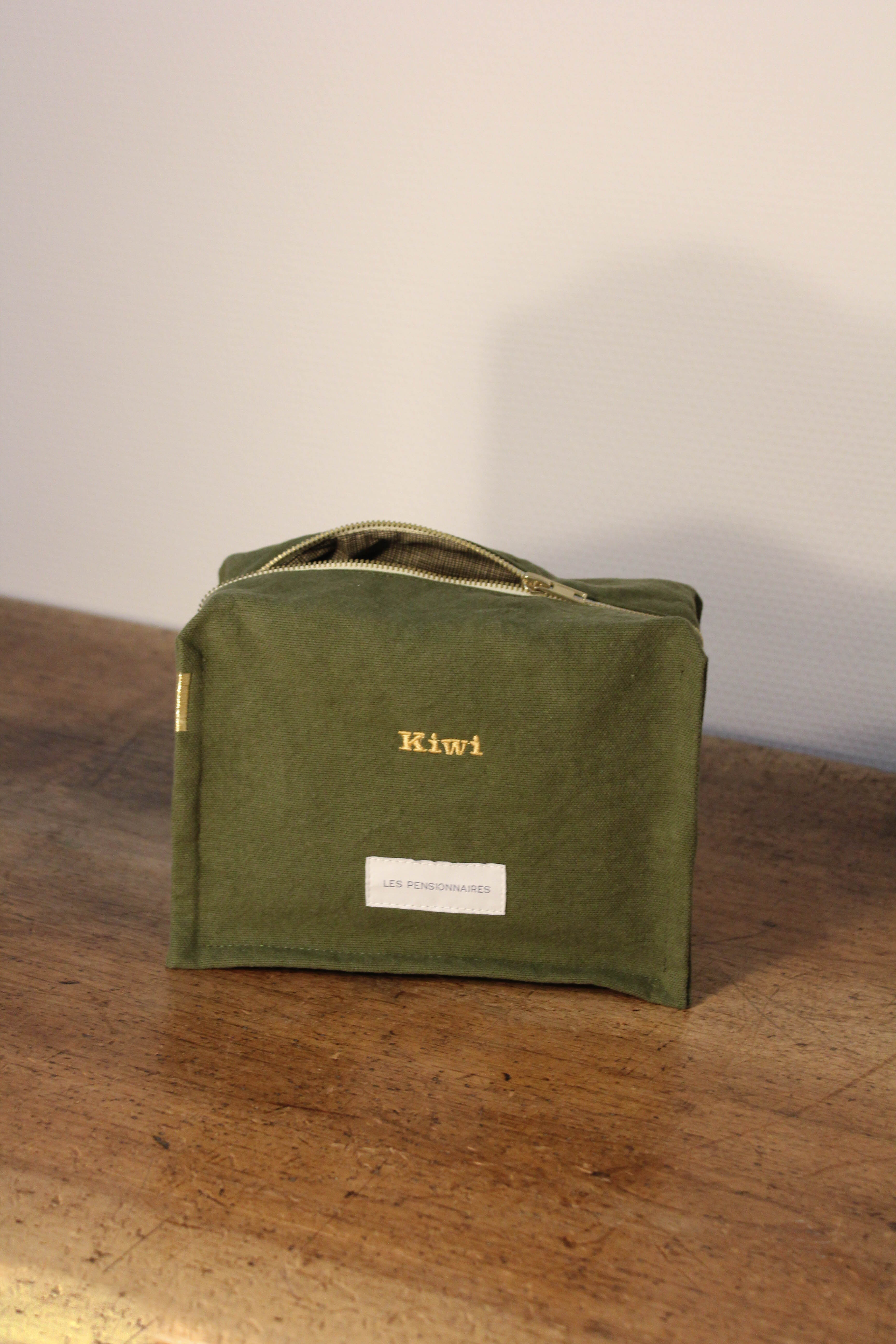 Trousse de toilette cube vert câpre en épaisse toile de coton bio