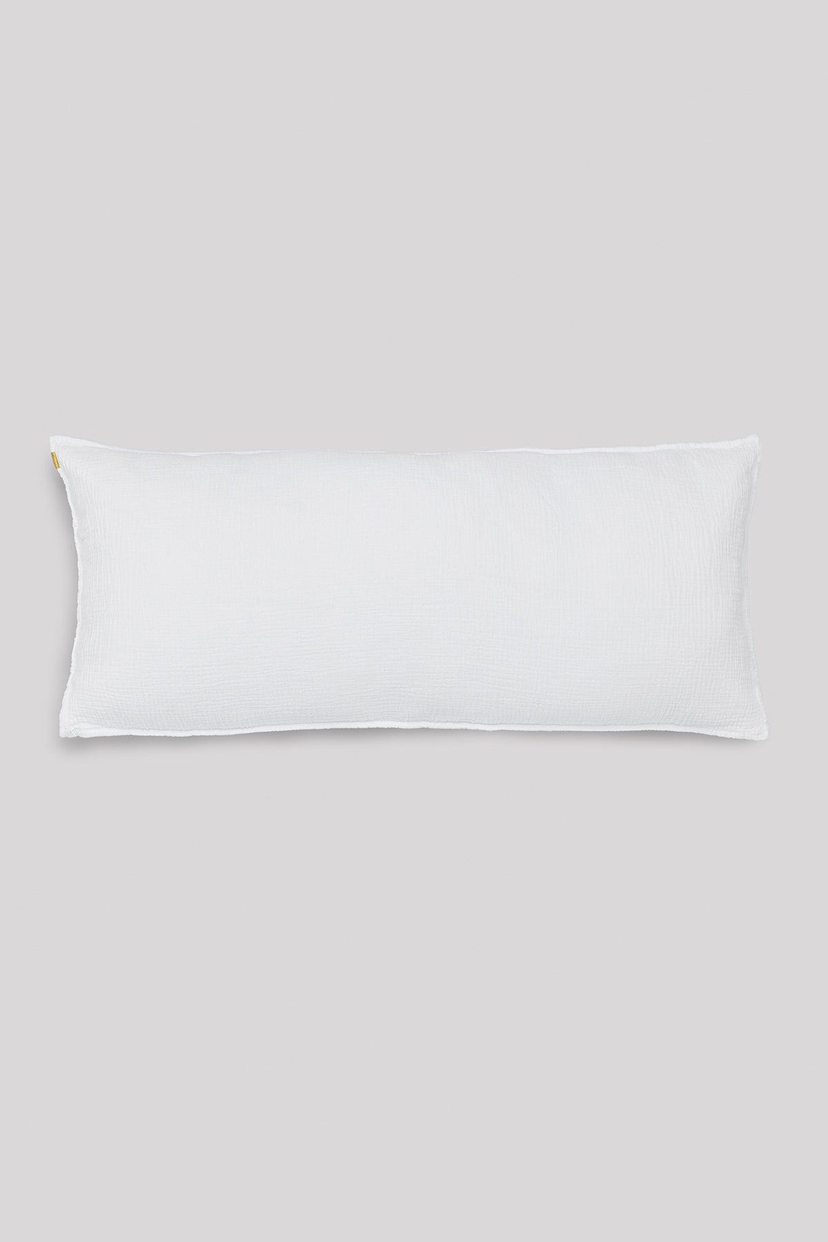 Grand coussin déhoussable en double gaze de coton blanc immaculé 45x90cm