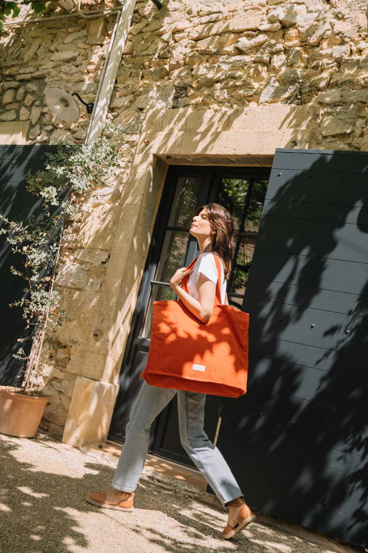 Large shopping bag in thick flamboyant orange organic cotton canvas