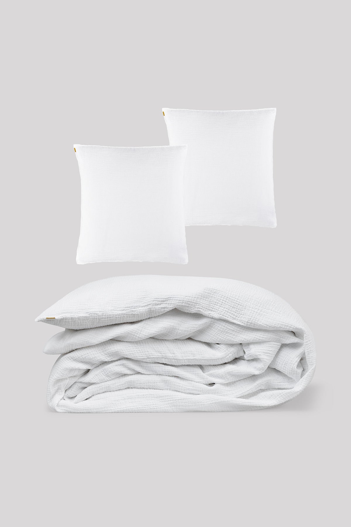 Immaculate white double cotton gauze bed set