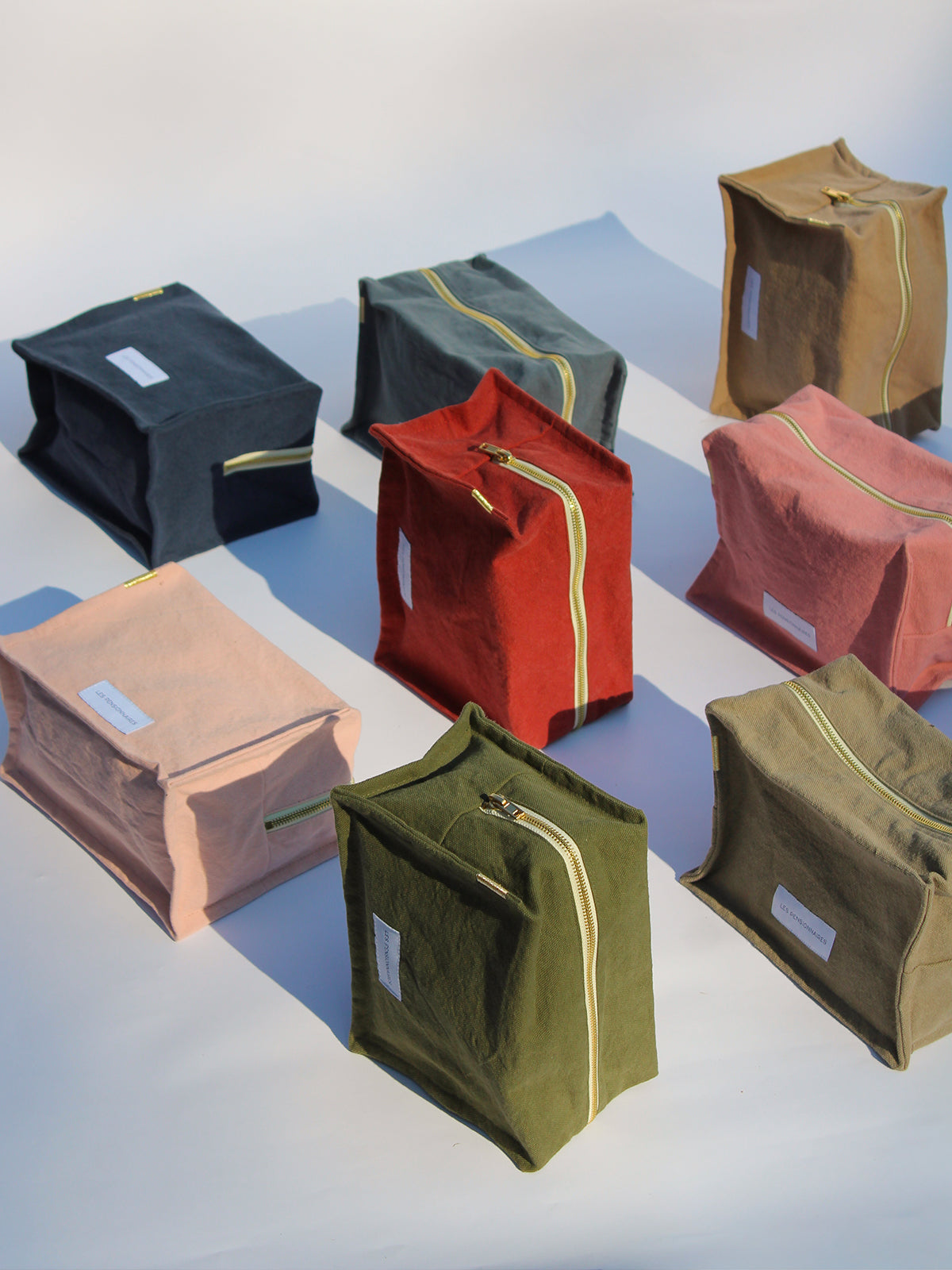 Sand beige cube toiletry bag in thick organic cotton canvas 