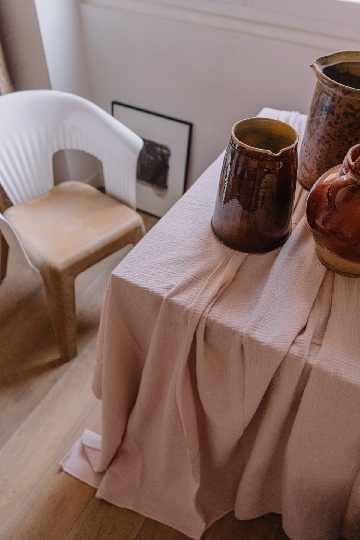 Delicate pink double cotton gauze tablecloth