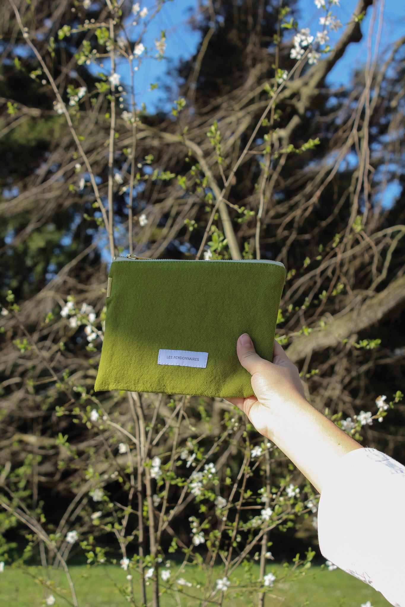 Petite pochette en toile de coton bio vert mousse